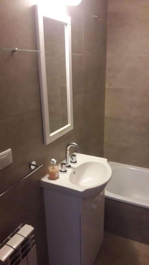 Departamento Centrico En Bariloche Issアパートメント エクステリア 写真