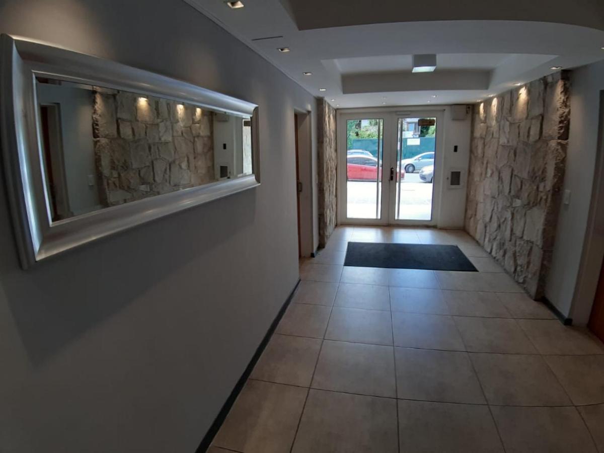 Departamento Centrico En Bariloche Issアパートメント エクステリア 写真